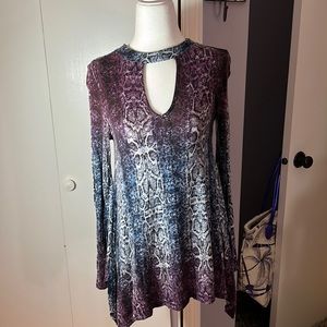 🐾 4 for $20 Jennifer Lopez shark tooth tunic great condition